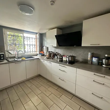 Privee Dans Grande Maison Homestay Houilles
