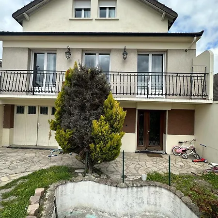 Homestay Privee Dans Grande Maison Houilles