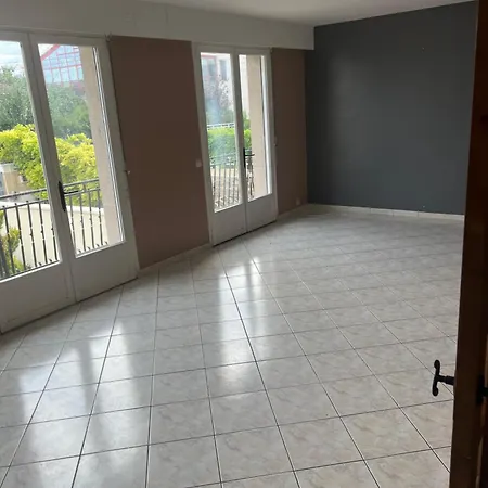 Privee Dans Grande Maison * Houilles